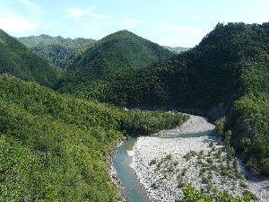 Ski Lodges, Mountain Refuges, Characteristic B&Bs and simply nice places to stay in Italy and the Italian Alps.